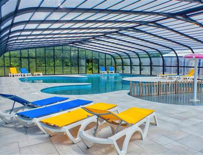 Camping avec piscine couverte Carnac