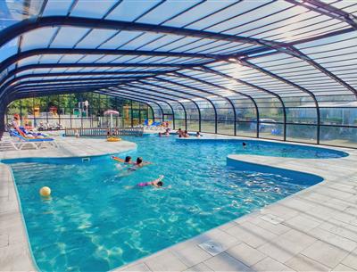 Camping avec piscine couverte Carnac