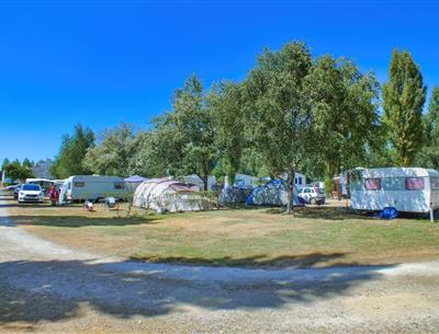 Emplacement Camping - emplacement caravane