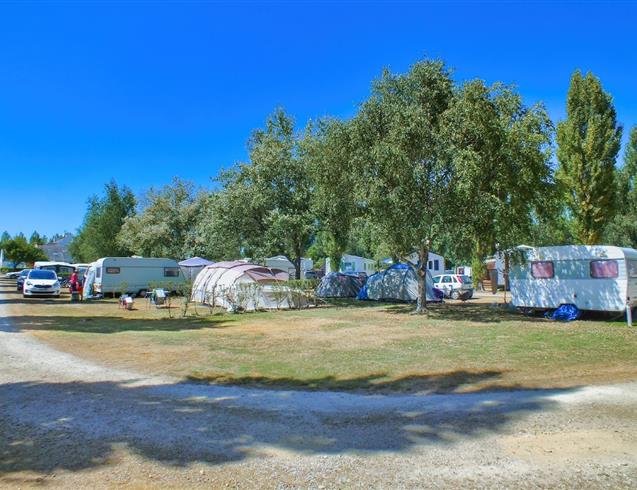 Emplacement Camping - emplacement caravane